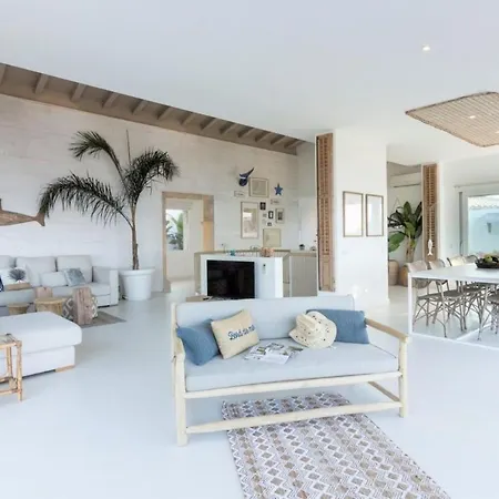 Villa Stunning With Panoramic Ocean Views *